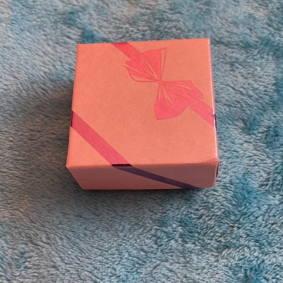 Kid’s Jewelry ~ 💗 Heart Shaped Pink Earrings And Necklace 💗 - Picture 5 of 6